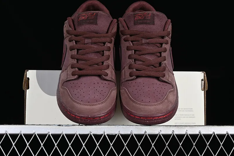 All categories Nk SB Dunk series Nk SB Dunk Low low-top sneakers J version Nk SB Dunk Low Premium "Valentine's Day" Valentine's Day SB low-top casual sneakers FN0619-600